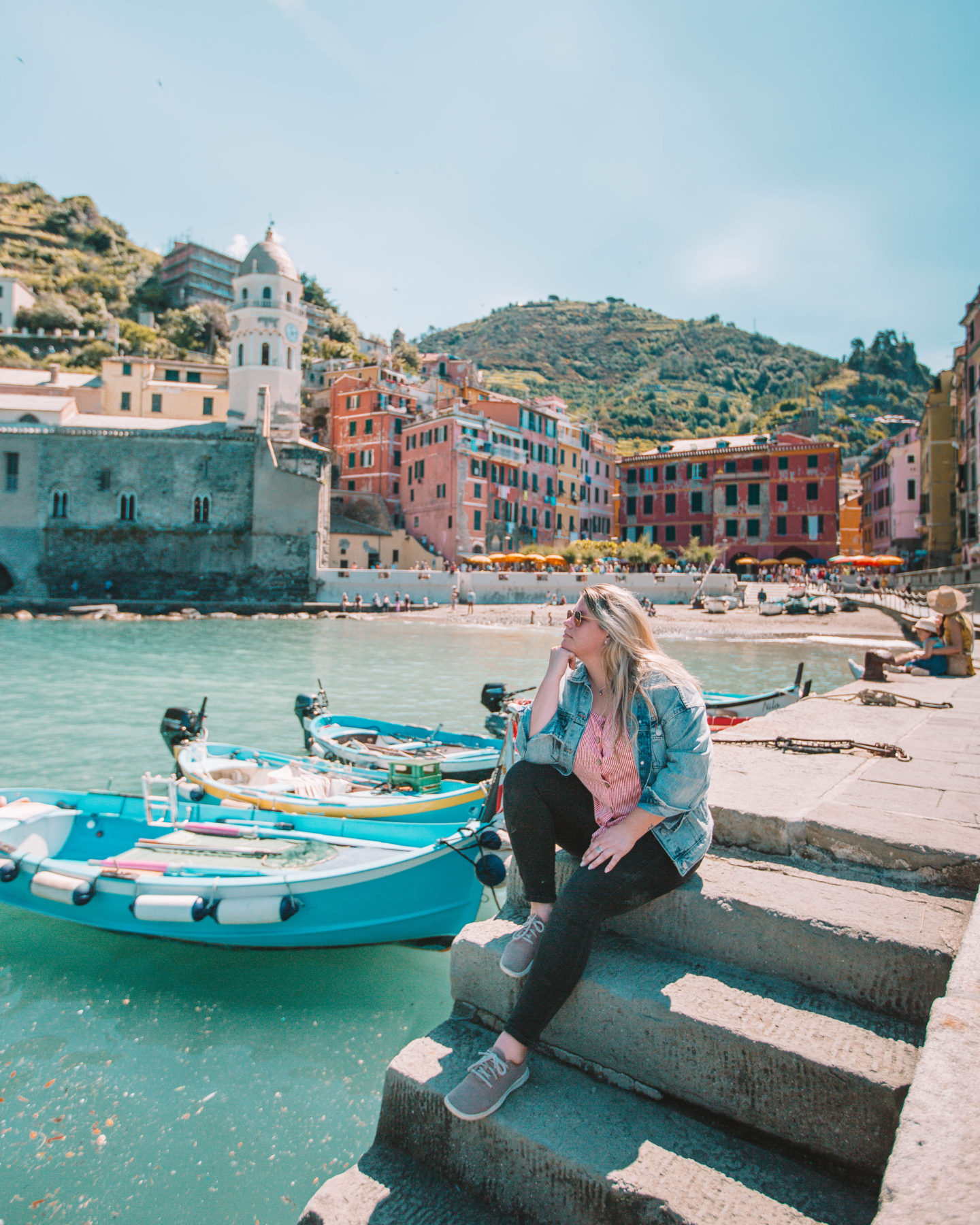 Dying to visit Cinque Terre? I've crafted your absolute perfect Cinque Terre day trip to visit all five villages! Check it out for yourself!