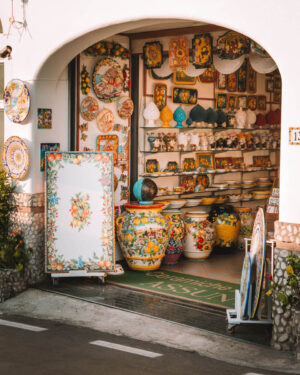 ceramic shop in positano italy