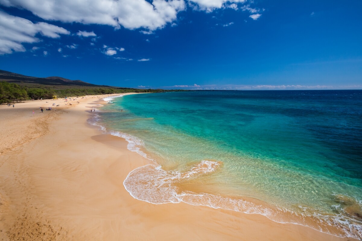 makena beach in maui hawaii with golden sand beaches and turquoise water things to do in maui hawaii